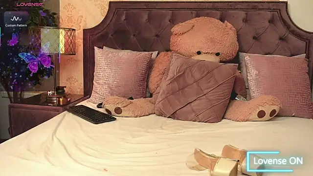 janedevine - JaneDevine's free webcam