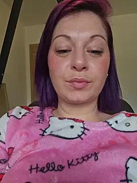 chaudesquirt (F young) - Réchauffe moi 🥵 TOPLESS + SNAP A VIE 🎁