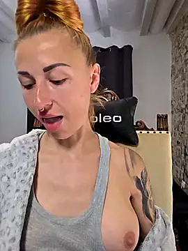 kylie_blck (F young) - Countdown+ShowTits+1SurpriseVideo