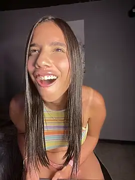 praga_pink - Praga_Pink's free webcam