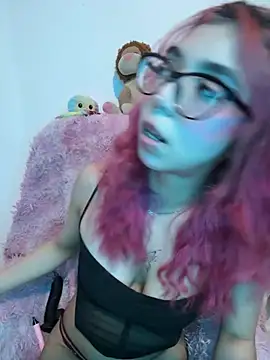 valen-foxx1 - Valen-Foxx1's free webcam