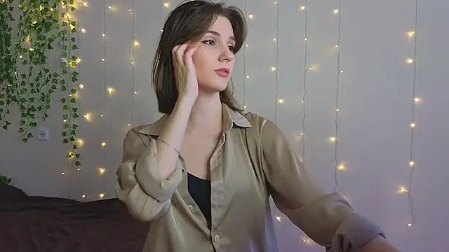 peachywhisper - PeachyWhisper's free webcam - UK Sex Cams