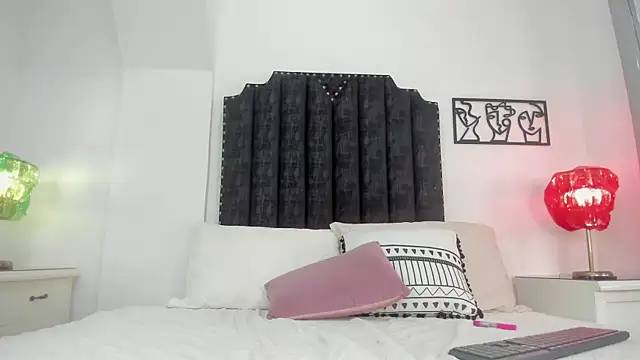 sophia_boods - Sophia_boods's free webcam - UK Sex Cams