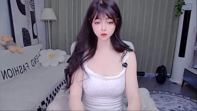 美女uikyy1在线直播