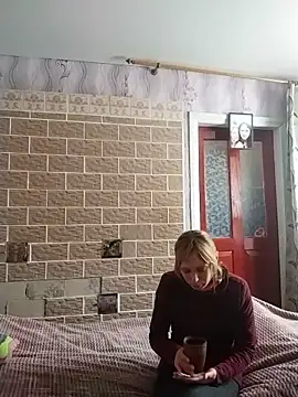 Webcam Model (Ponka2011)  is live.Free join now!