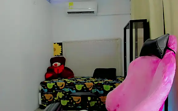 macabra_hot - Macabra_hot's free webcam - UK Sex Cams