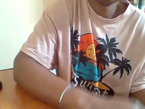 melaninebony2 - Melaninebony2's free webcam - UK Sex Cams