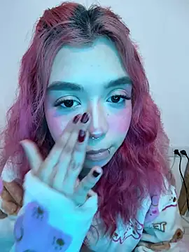 Webcam Model (Valen-Foxx1)  is live.Free join now!