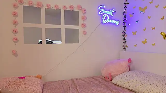 lolitadream_ - Lolitadream_'s free webcam - UK Sex Cams
