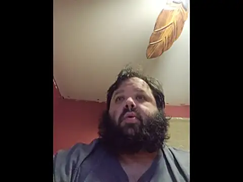 Strongbutgentle36 live sex cam