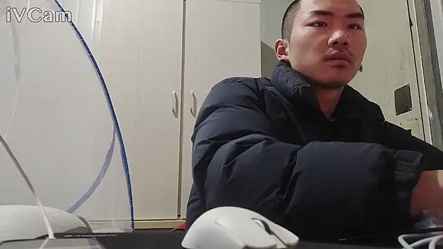 dyjdddttj - Dyjdddttj's free webcam - UK Sex Cams