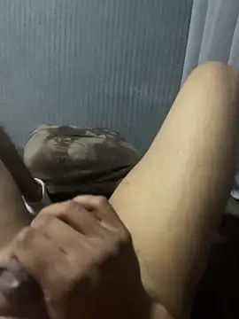 Erickhotddjots's live cam