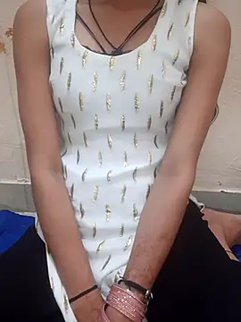 Webcam Model (Khushi_rani) is live