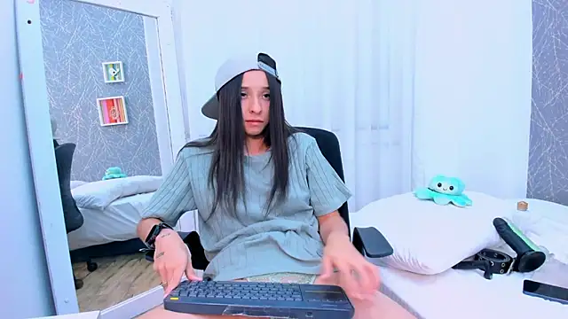 viictoriiasaenz - ViictoriiaSaenz's free webcam - UK Sex Cams