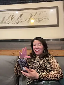 美女anna_kk在线直播