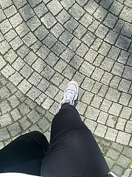 Live sex cam of mysterious_girls