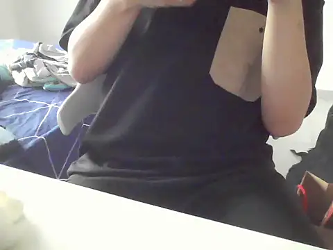 zujooo01 - ZuJooo01's free webcam - UK Sex Cams