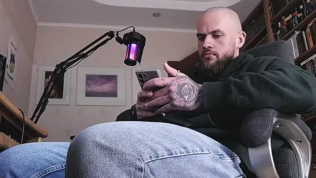 findomjason (M young) - to be a good boy is what u crave😈