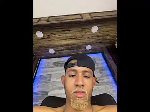 Live sex cam of B_Wild