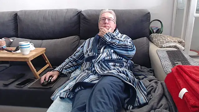 Nudelschwanz live sex cam