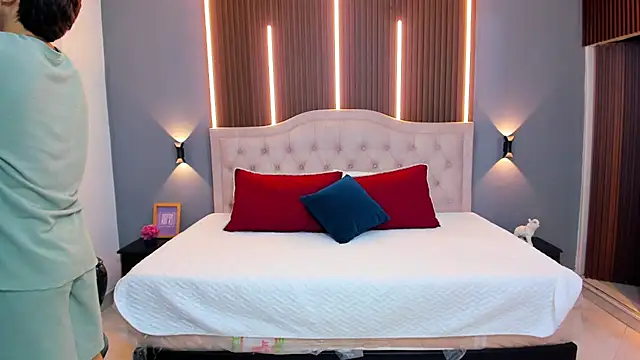 Tommy18__ live sex cam