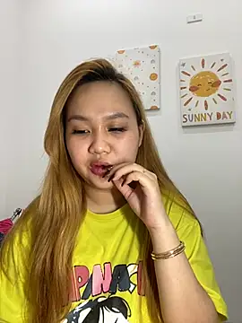 almira6868 - Almira6868's free webcam - UK Sex Cams