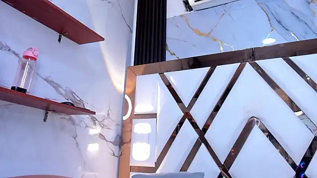 emii_brown - Emii_brown's free webcam - UK Sex Cams