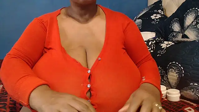 cutefirmmelonss - CUTEFIRMMELONSS's free webcam - UK Sex Cams