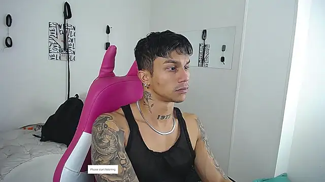 Leonard_Price live sex cam