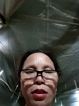 tina6886 - Tina6886's free webcam - UK Sex Cams