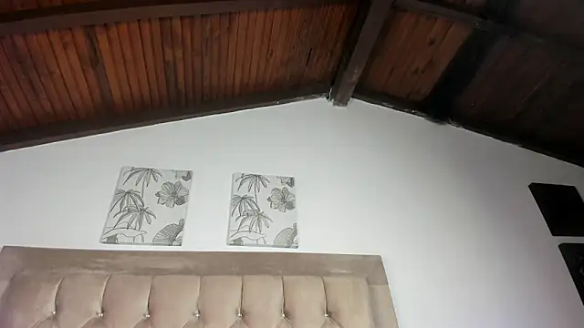 emily_castano - Emily_Castano's free webcam - UK Sex Cams