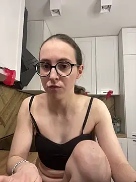 martiniiselenna - MartiniiSelenna's free webcam - UK Sex Cams