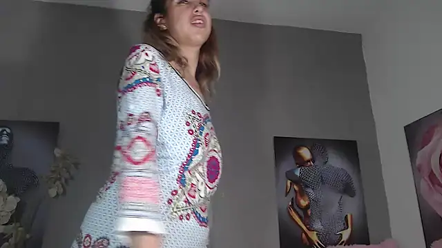 antonellablanc - AntonellaBlanc's free webcam - UK Sex Cams