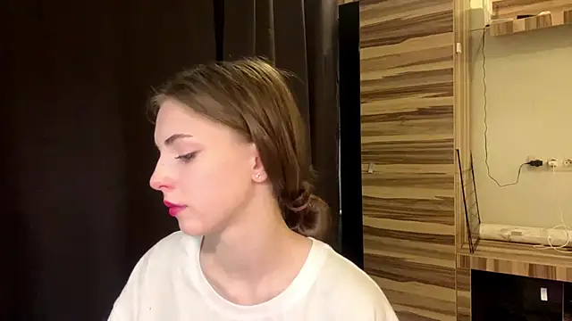 pollydream - PollyDream's free webcam - UK Sex Cams