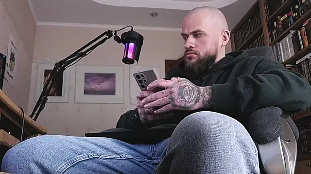 findomjason (M young) - to be a good boy is what u crave😈