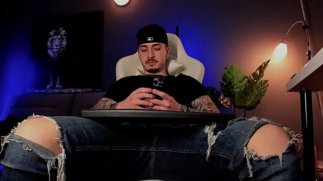 uptomatty - Uptomatty's free webcam - UK Sex Cams