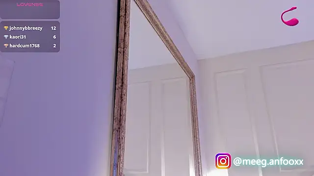 meeganfoox - Meeganfoox's free webcam - UK Sex Cams