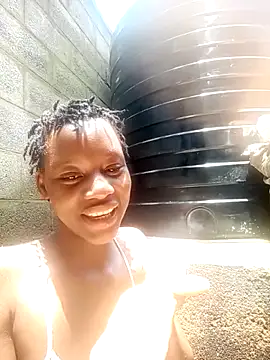 Webcam Model (Petite_li) is live