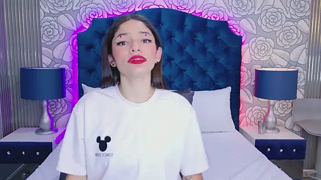 HazelMoret live sex cam