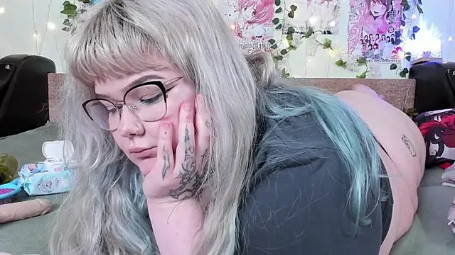 _candym1lky_ (F teen) - ahegao