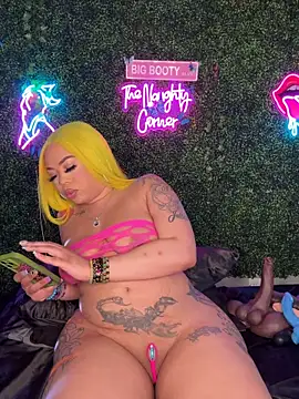 renathickass - RenaThickAss's free webcam