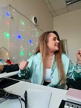 juicy_peachlux - Juicy_PeachLux's free webcam - UK Sex Cams