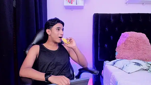 morgan_bladee - Morgan_Bladee's free webcam - UK Sex Cams