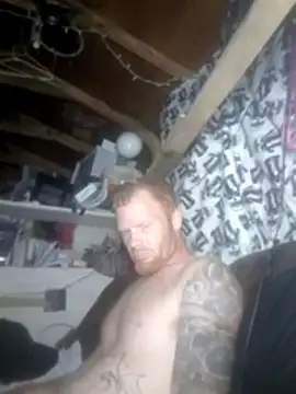 ed31devall (Ask my age) - Take off my pants