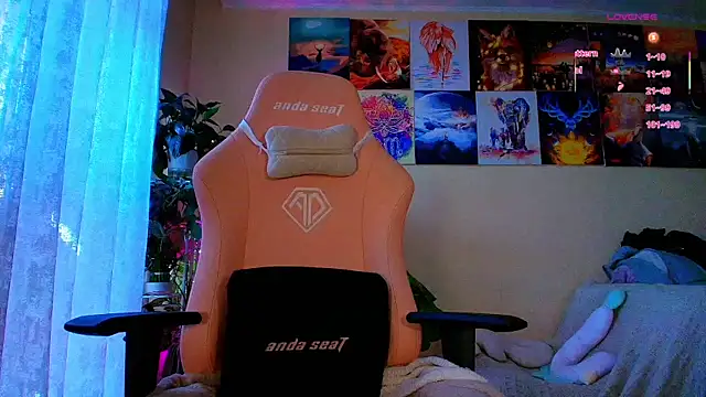 GoodWitch_'s Stripchat show and profile