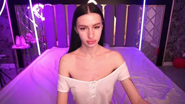 snow_whiteeex - Snow_WhiteeeX's free webcam - UK Sex Cams