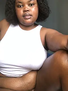 curveysinaa (Ask my age) - Help Me Pay  My Fees Daddy