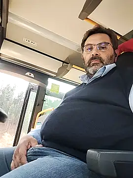 necroforo (M mature) - Senza masturbarmi e venire fino al goal