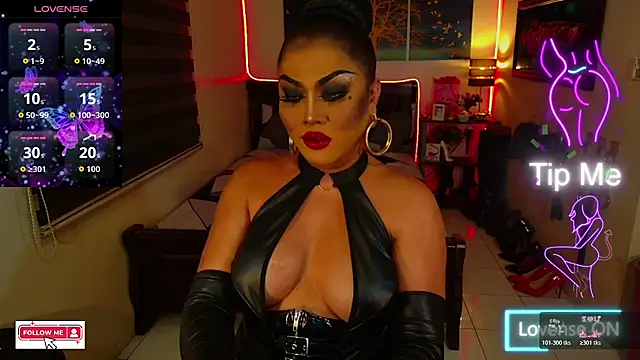 xCumOnOverMex live sex cam