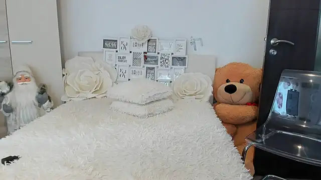 sweetemy4u's room